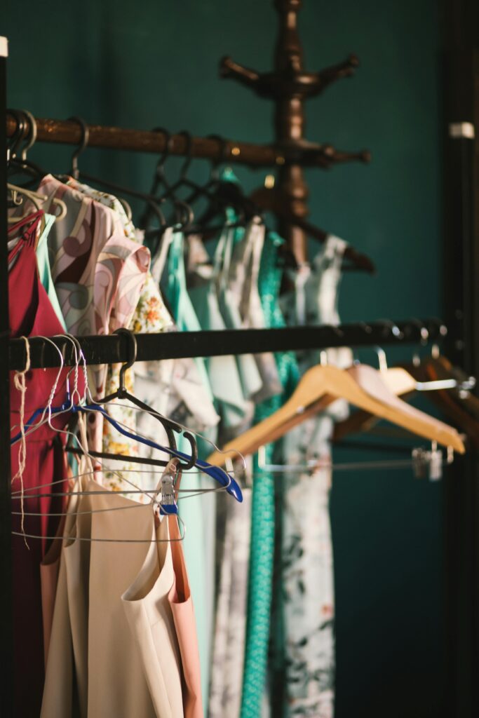 $1 Rule: Image of a cluttered closet. Mis-matched clothes.